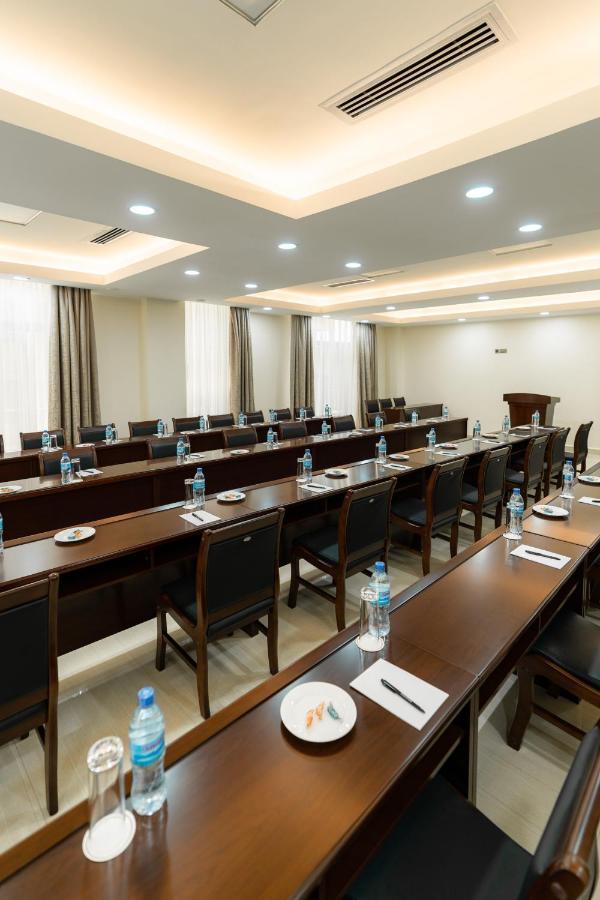 Kibo Palace Hotel Moshi Dış mekan fotoğraf