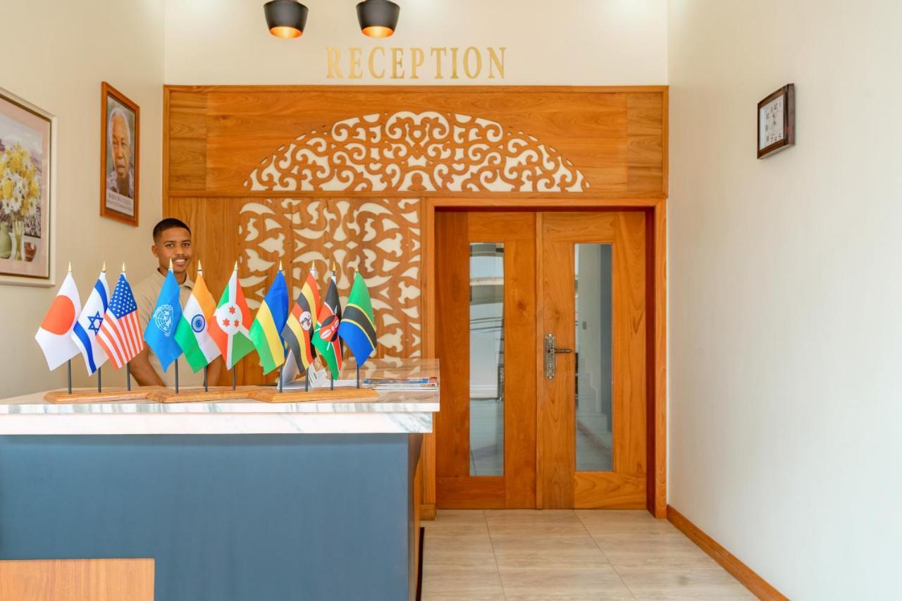 Kibo Palace Hotel Moshi Dış mekan fotoğraf